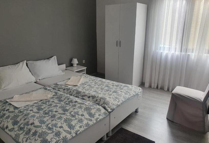 اتاق استاندارد, Rooms Nikola Rule Ostojic