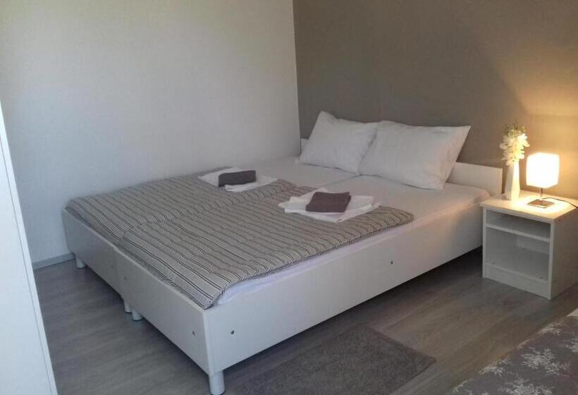 اتاق استاندارد, Rooms Nikola Rule Ostojic