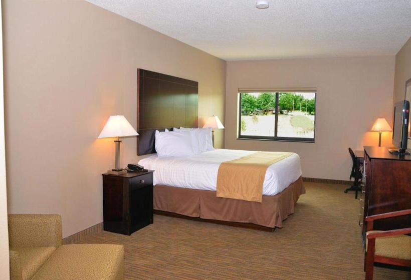 Президентский Люкс, Qube Hotel   Polk City