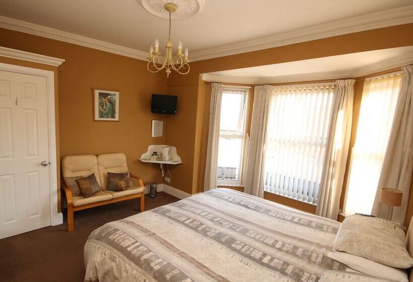 اتاق استاندارد, The Courtyard Guest House