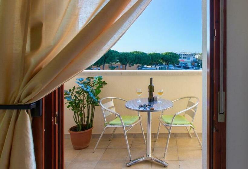 Номер Стандарт Трехместный, Sun&sardinia