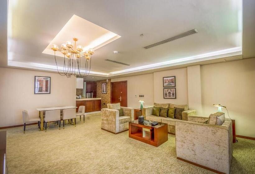 Королевский Люкс, Grand Plaza Hotel   Dhabab Riyadh