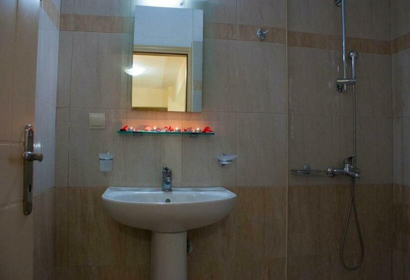 Апартаменты 1 Спальня, Blue Sky Hotel Apartments