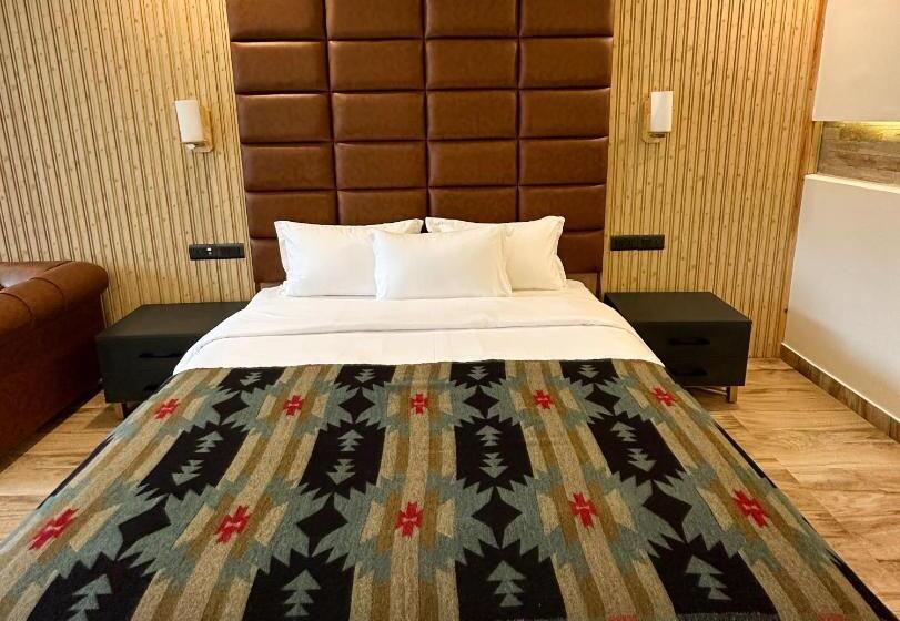 اتاق استاندارد با تخت بزرگ, Lake View Resort