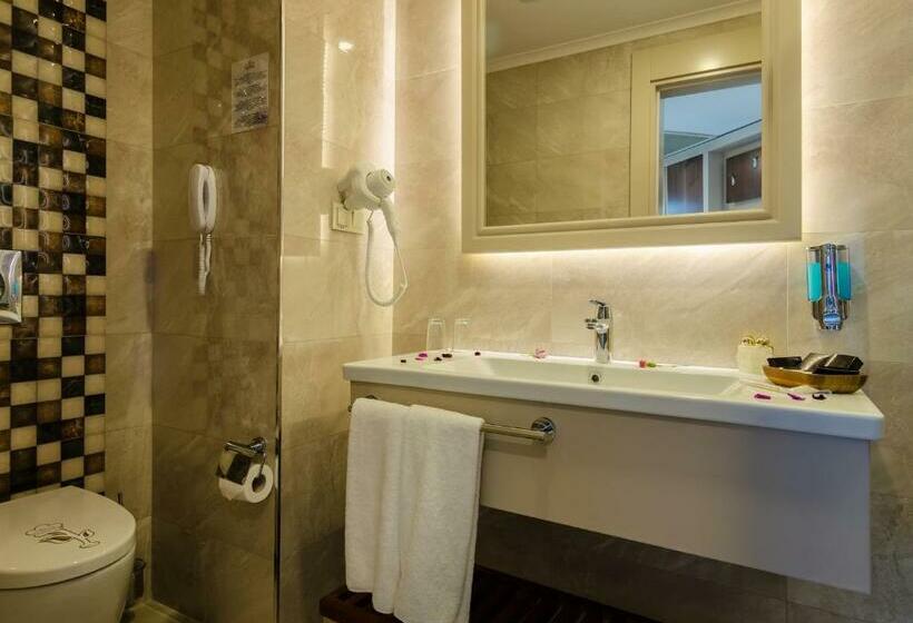 Номер Стандарт, The Lumos Deluxe Resort Hotel & Spa