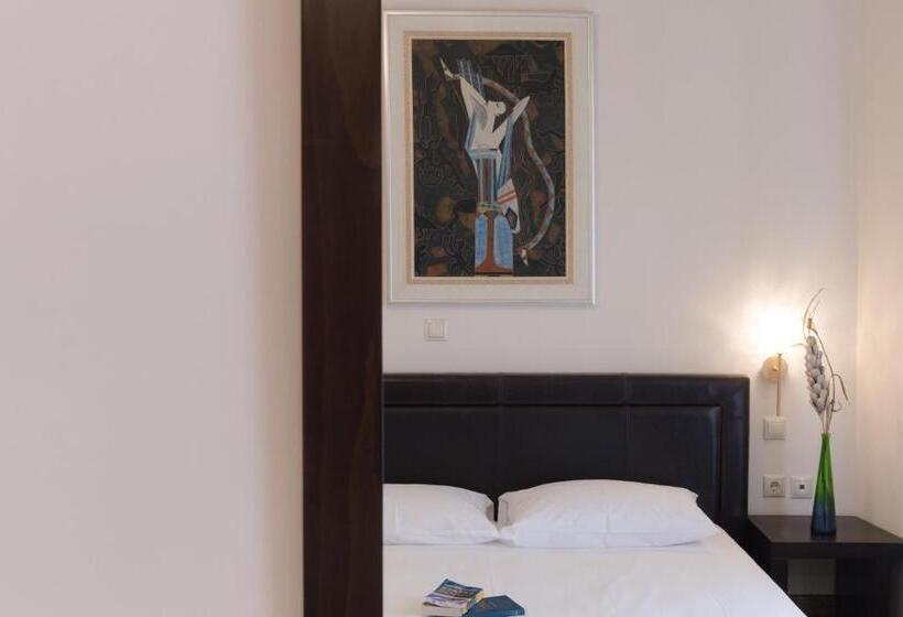 Номер Superior с Балконом, Nikolaos Pension