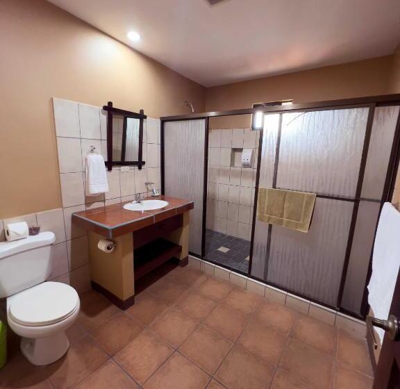 4인용 스탠다드 룸, Belen Suites