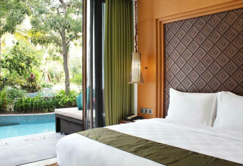 Номер Deluxe, Golden Tulip Jineng Resort Bali