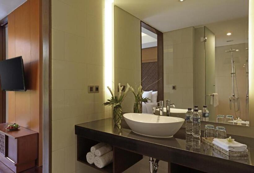 Люкс Вид на Город, Golden Tulip Jineng Resort Bali