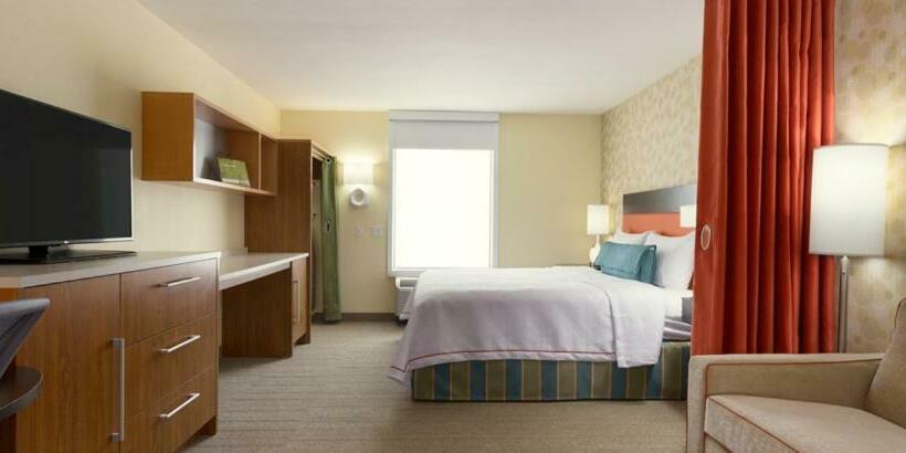 带大床的复式套间, Home2 Suites By Hilton Alexandria