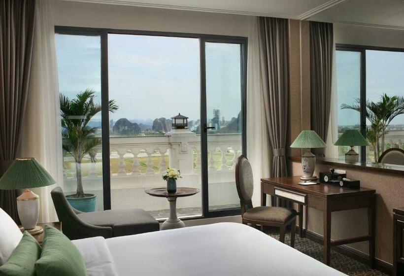 اتاق اجرایی, Ninh Binh Hidden Charm Hotel & Resort