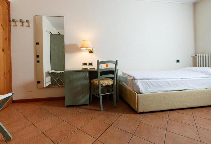 Номер Стандарт Трехместный, Villa Rina