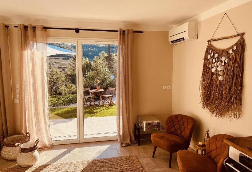 Номер Deluxe, Casa Bukit Gites
