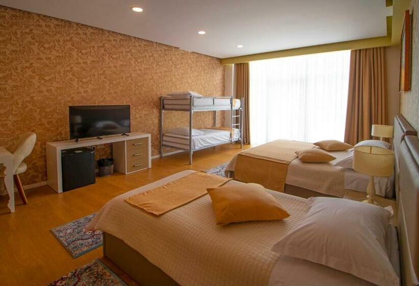디럭스 패밀리 룸, Nbt Hotel Reps