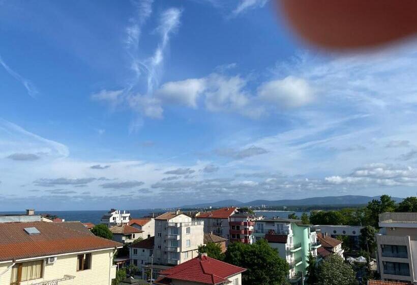 Номер Стандарт Вид на Море, Sunarita