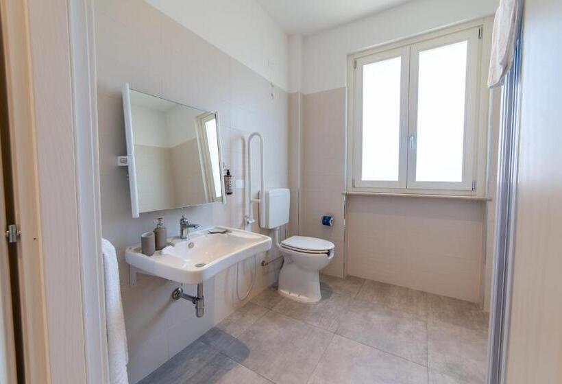 آپارتمان 1 خوابه با تراس, Villa Gina Case Vacanze