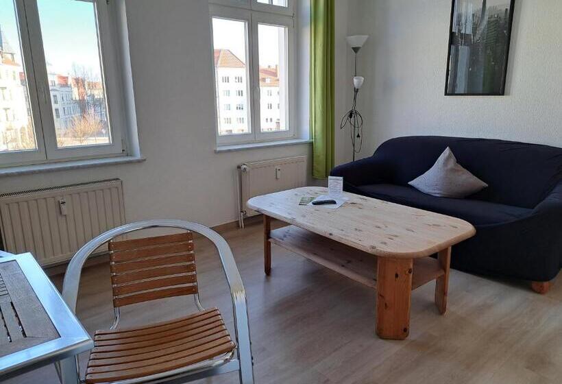 Quarto Estandar com Sacada, Apartment Hotel Schillerplatz