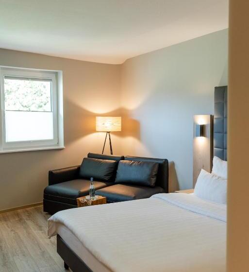 Полулюкс Повышенной Комфортности, Circle Inn