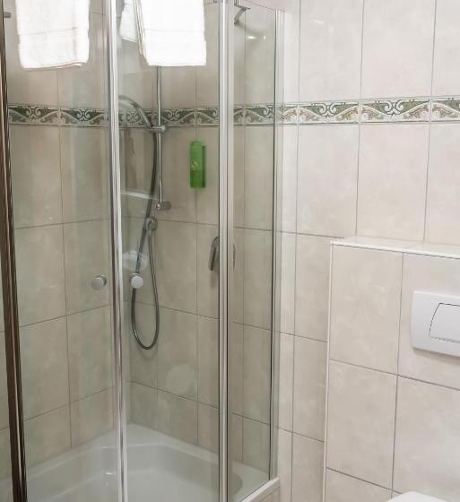 Люкс Deluxe Кровать Кинг, Circle Inn