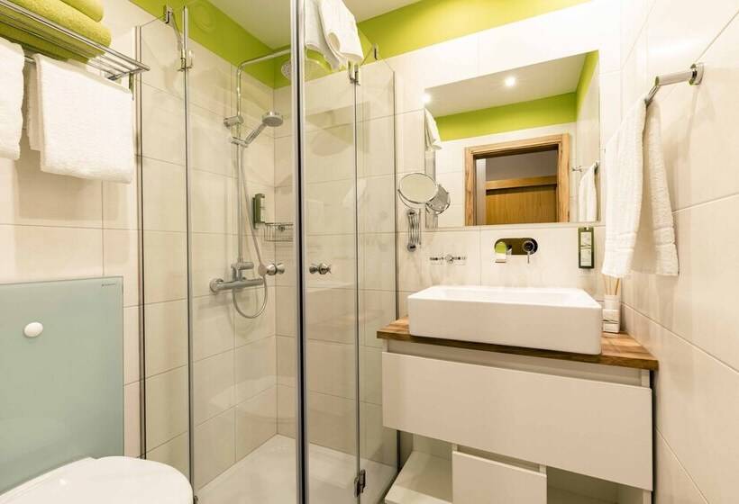 Номер Basic, Landhotel Grünwies  Bonsai Wellness Garni