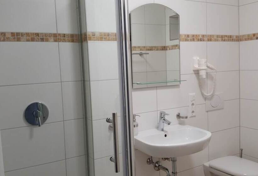 Номер Комфорт, Schafer Boardinghouse