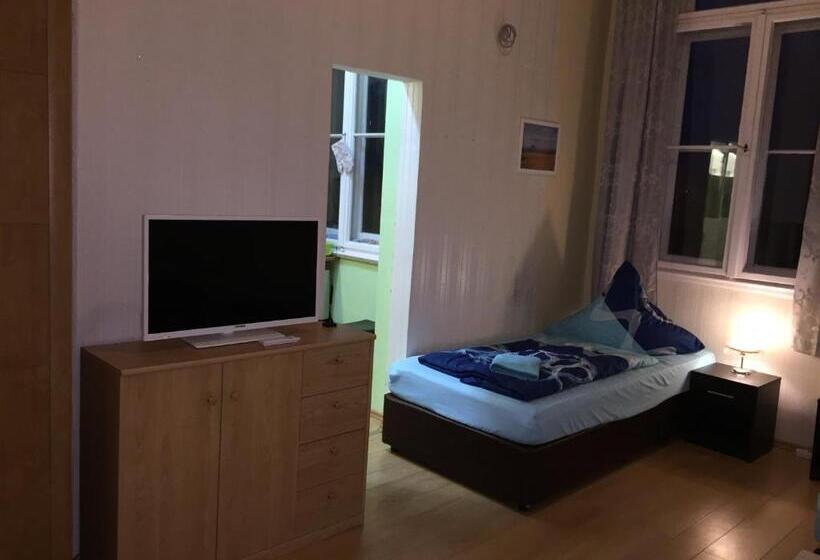 基本间, Zimmerfrei Dresden Mit Bad Miniküche Self Check In 24 7
