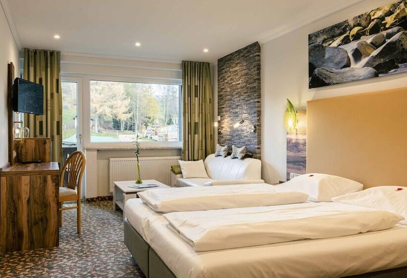Номер Комфорт, Landhotel Grünwies  Bonsai Wellness Garni