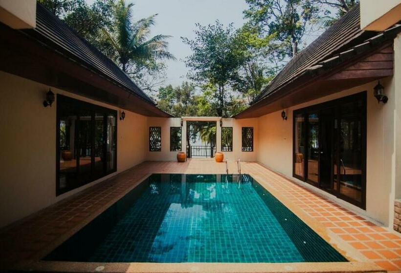 ویلای یک اتاق خوابه با استخر شنا, Kooncharaburi Resort   Koh Chang