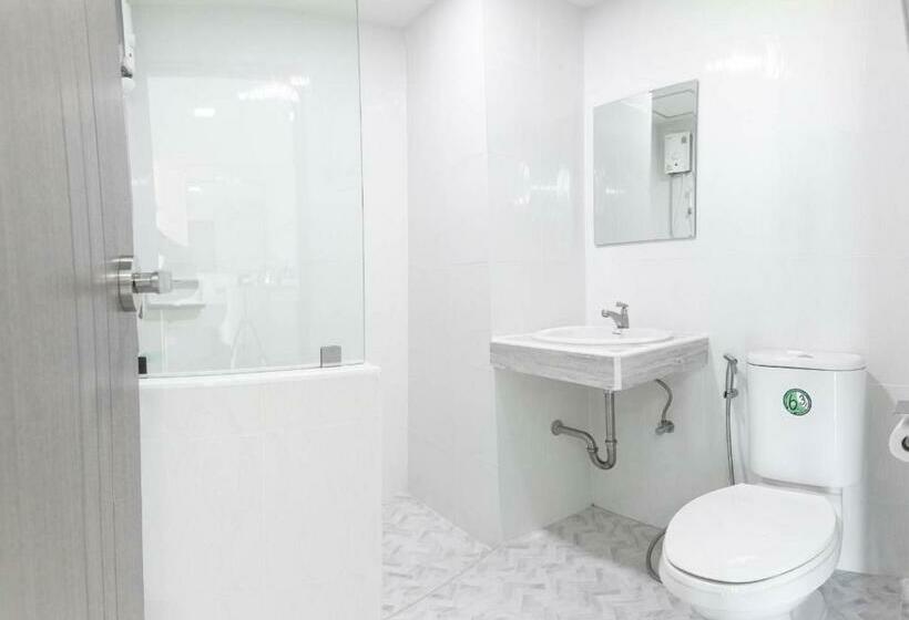 Номер Deluxe с Балконом, Sananwan Hometel