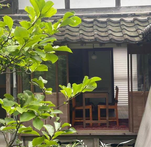خانه 1 خوابه, Small Hotel Tonari
