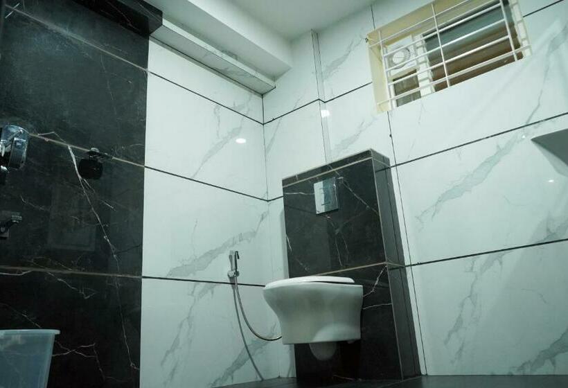 Четырехместный Номер Deluxe, Nivetha Inn