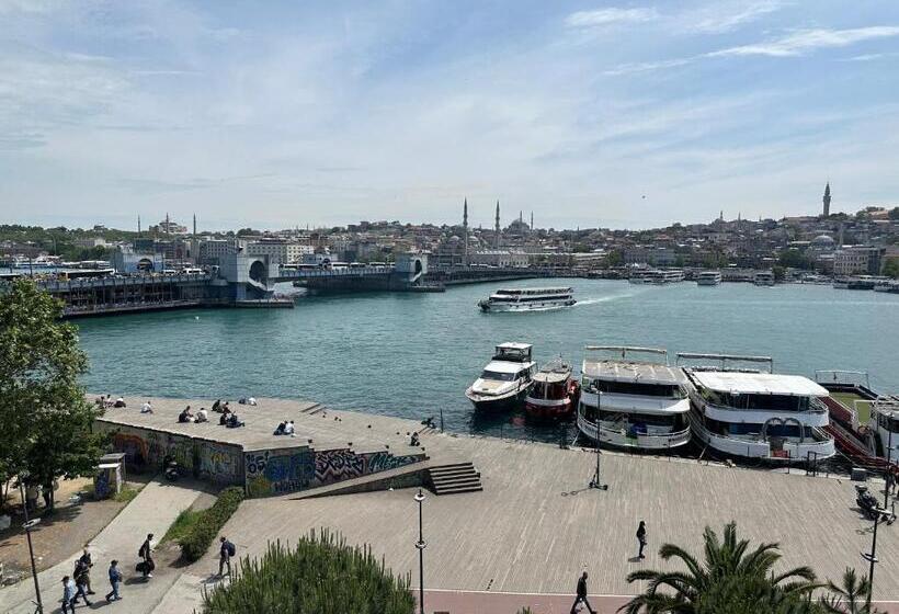 带大床的标准间, Baracuda Karakoy