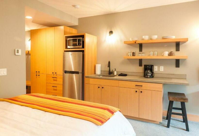 Escritório Estándar, The Suites On Main