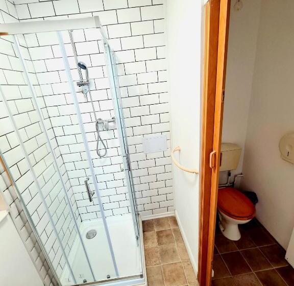 Номер Стандарт, Elemental Surf Lodge