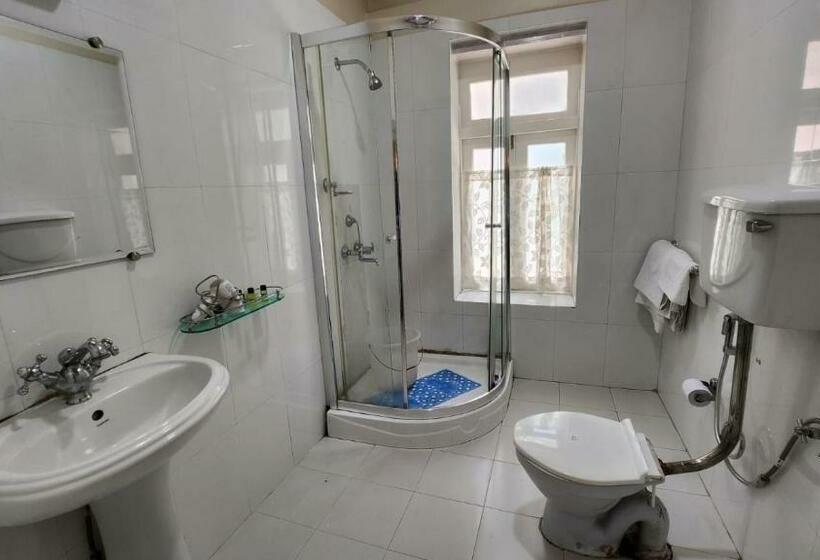 Quarto Triplo Deluxe, Ivanhoe