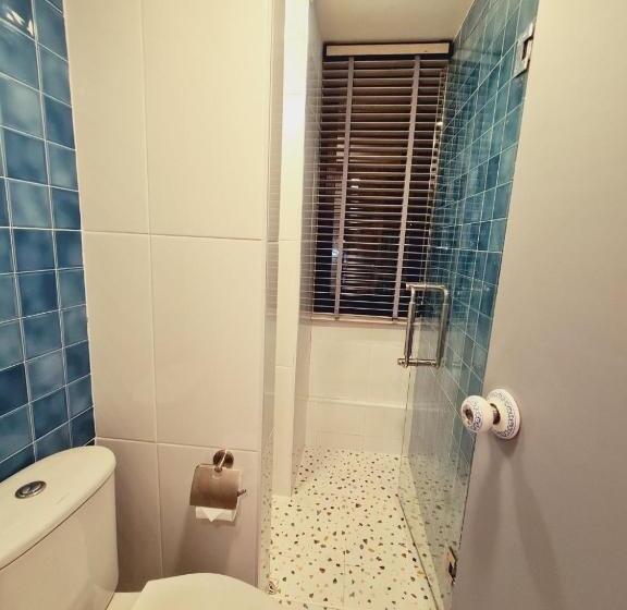 Quarto Deluxe, Suraya Bangkok
