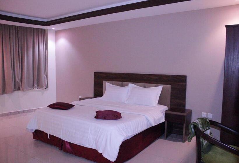 デラックススタジオ, Altamyoiz Sirved Apartments