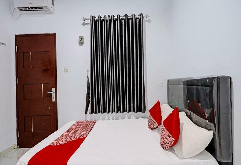 Номер Deluxe, Oyo 92528 Nagoya House Syariah