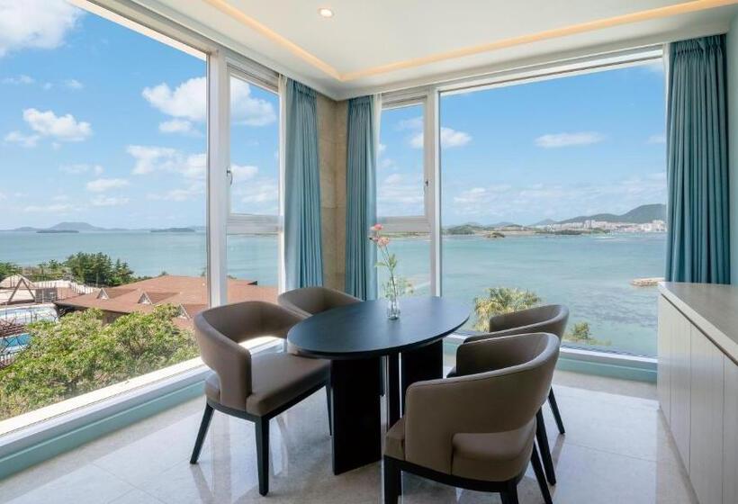 Люкс Премиум, Yeosu Calacatta Hotel & Resort