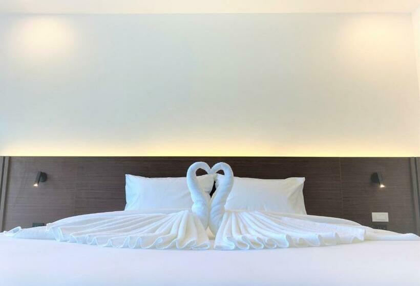 Номер Deluxe, Geen Hotel Chonburi