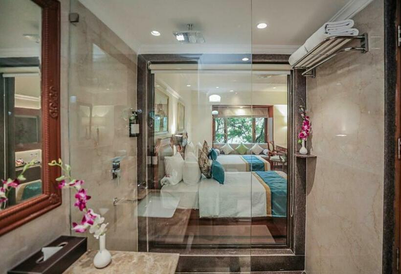 Номер Стандарт, Regenta Central Lucknow By Royal Orchid Hotels Limited