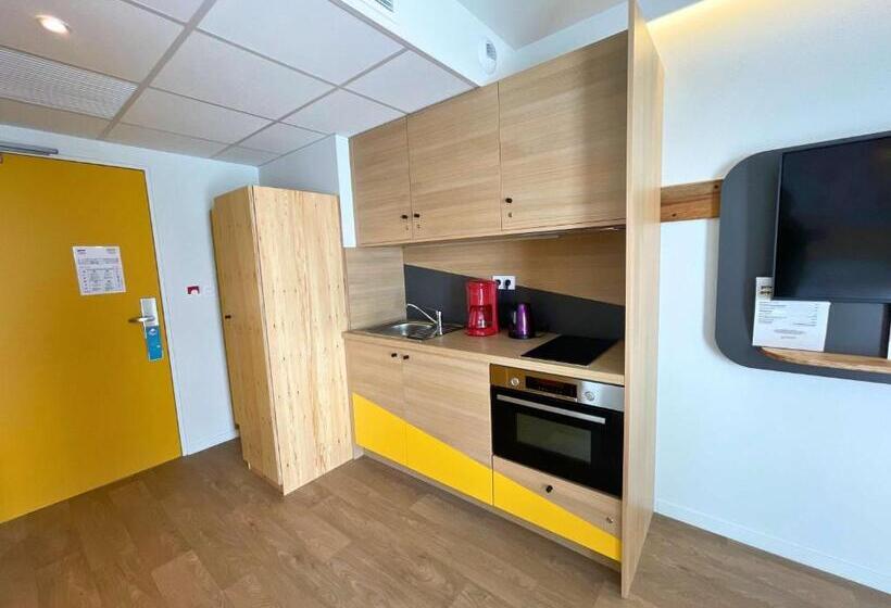 استودیوی استاندارد, Greet Hotel Castets Coeur Des Landes