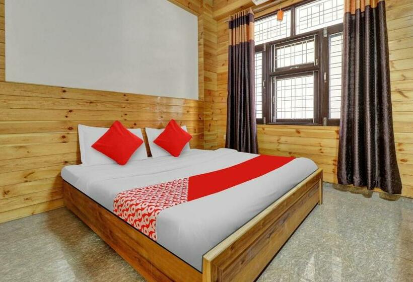 Трехместный Номер Классика, Oyo Flagship 80887  Holiday Inn