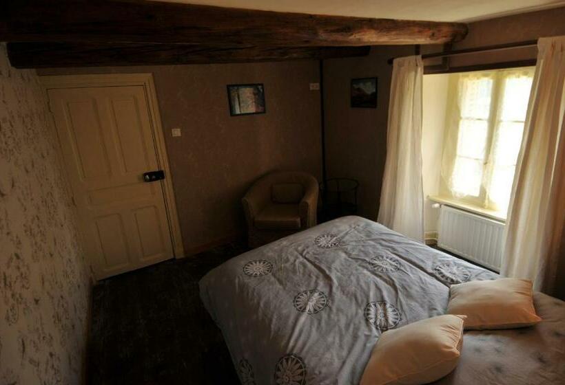 Четырехместный Номер Стандарт, Auberge De La Providence