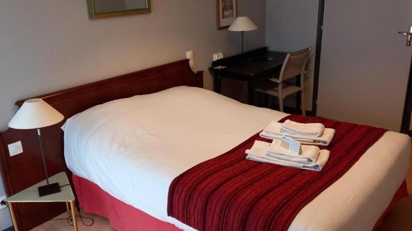 اتاق اکونومی, Brit Hotel Comtes De Champagne   Troyes Centre Historique