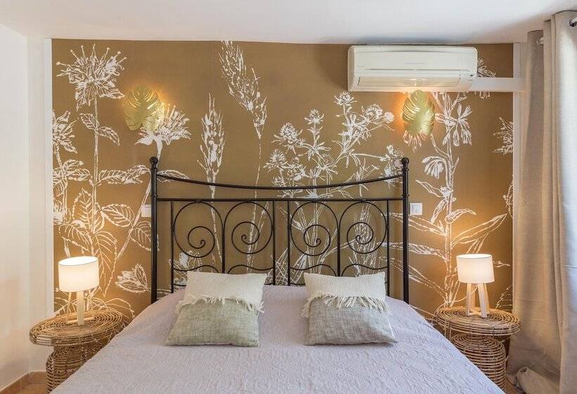 Полулюкс Вид на Сад, Cap Riviera Hotel & Restaurant Saint Aygulf