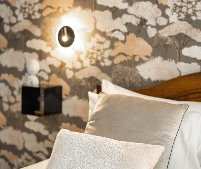 Номер Комфорт, Garlande Hôtel Avignon Centre
