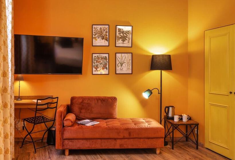 Номер Стандарт, Garlande Hôtel Avignon Centre
