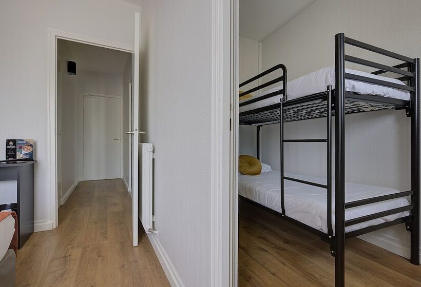 اتاق استاندارد چهار تخته, Brit Hotel Europ Bergerac