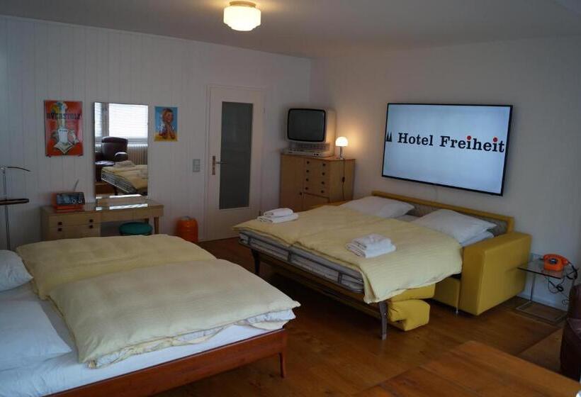 سوییت لوکس, Freiheit